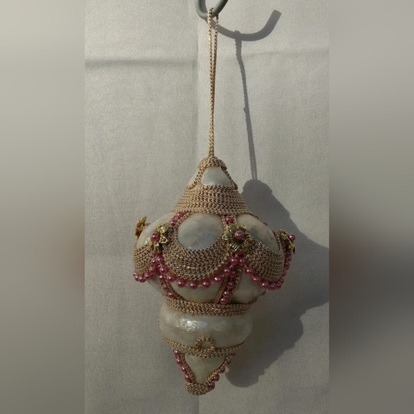 Vintage papier maché baroque ornament finial faux PINK PEARL white gold ornate - Picture 3 of 9